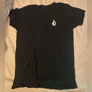 Black volcom shirt size small